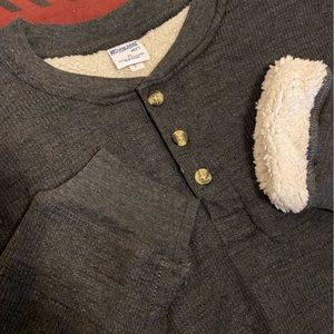 Mens Pull over 1/4 button shirt